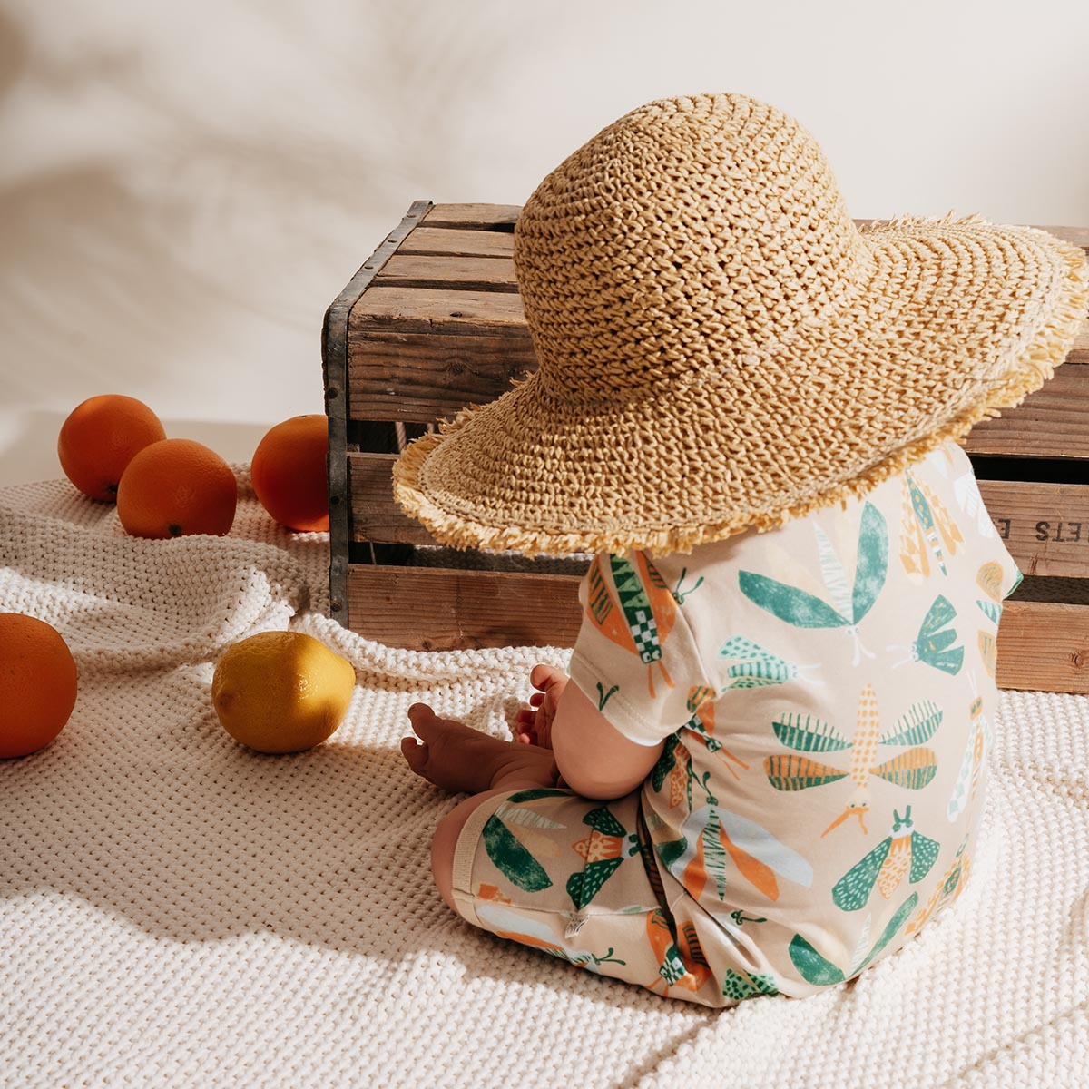 Bugs playsuit, beige