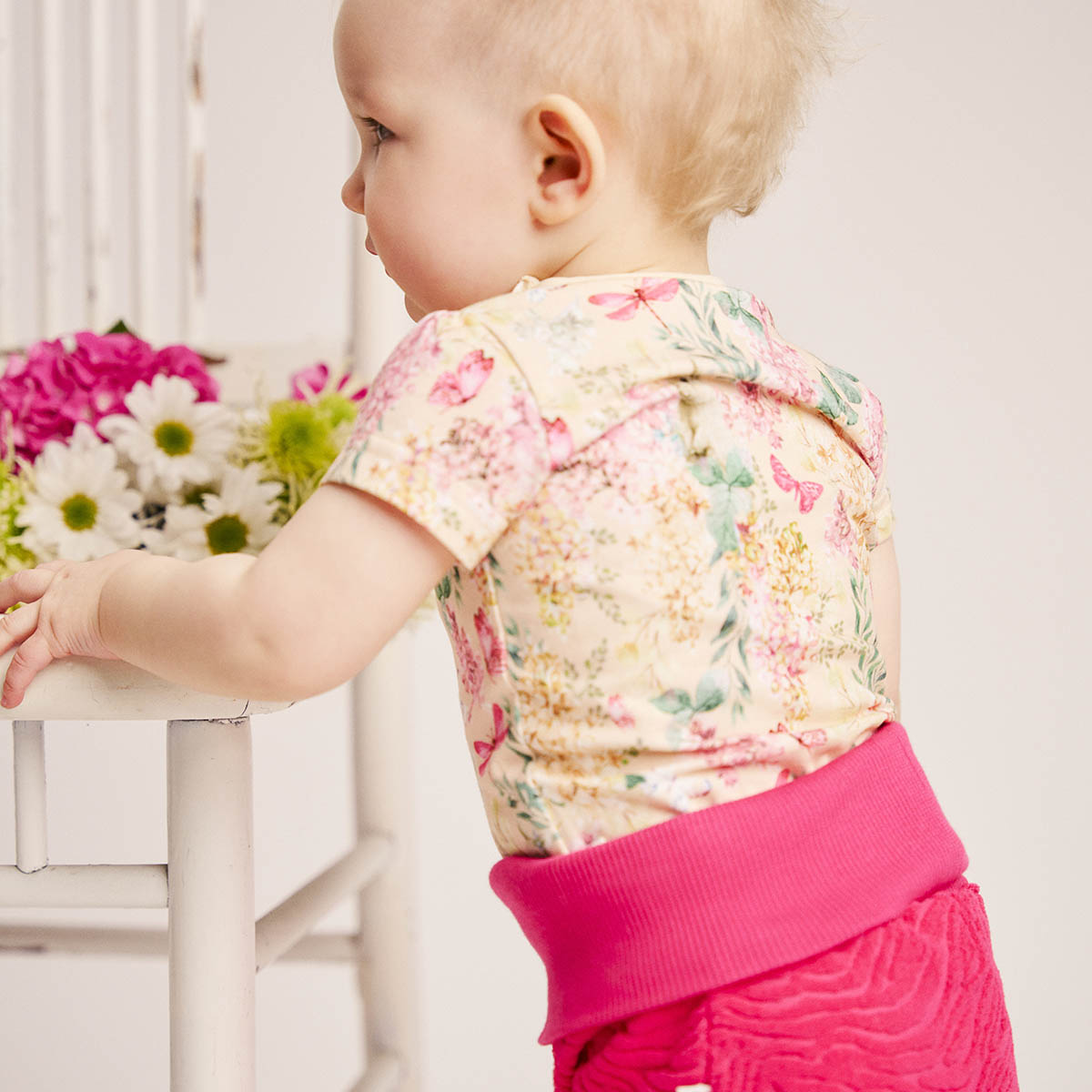Lilacs bodysuit, short-sleeved, yellow