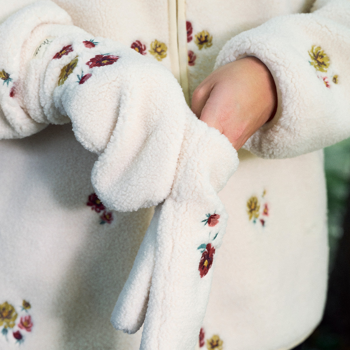 Malla teddy mittens, Nocturne, natural white
