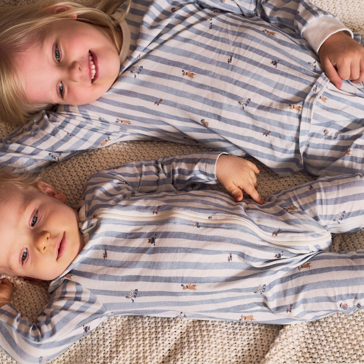 Dog stripe pyjama, light blue
