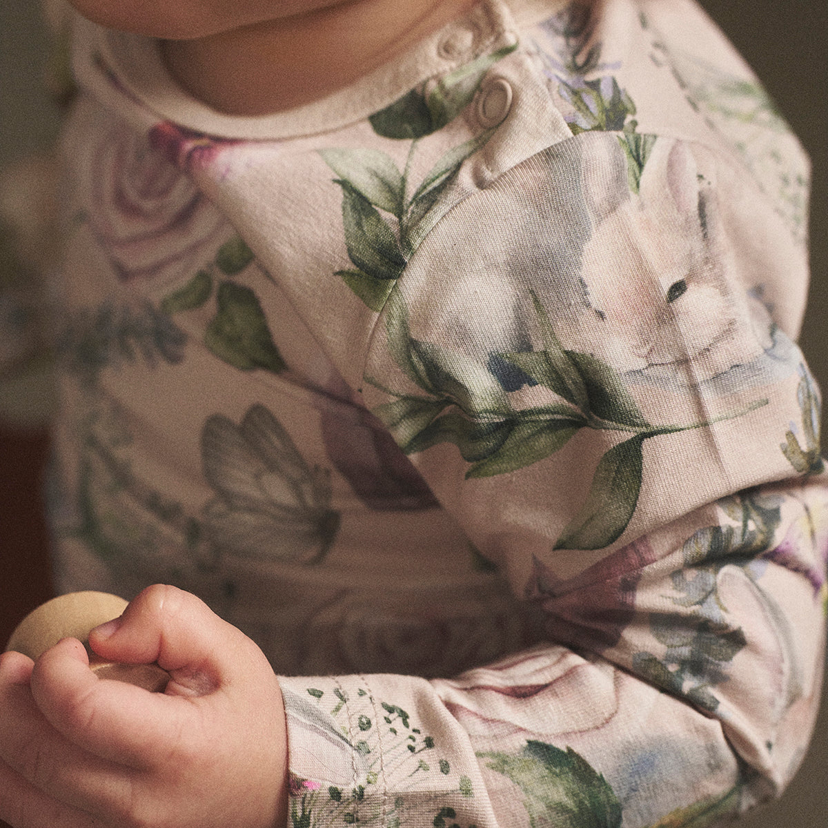 Violet bodysuit, beige