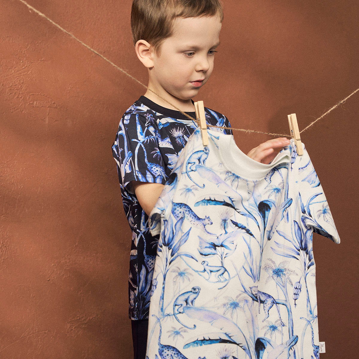 Rainforest t-shirt, dark blue